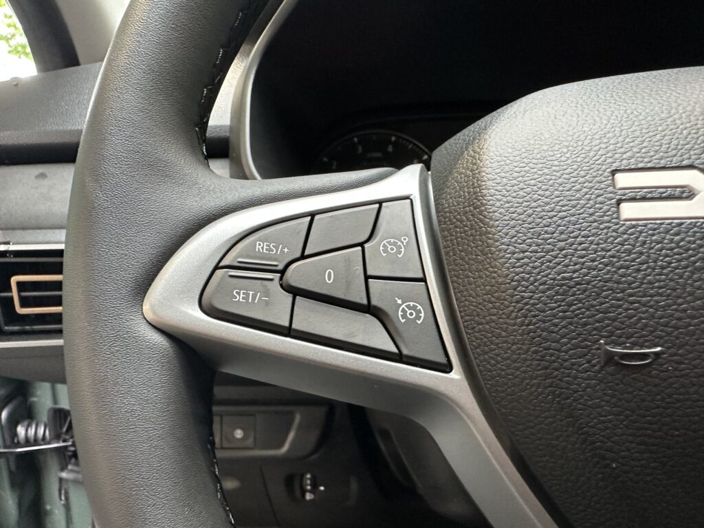 Dacia Jogger Exposé-Bild 38