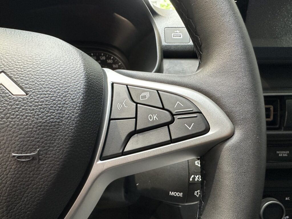 Dacia Jogger Exposé-Bild 39