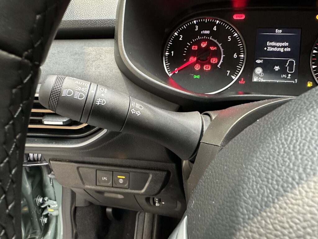 Dacia Jogger Exposé-Bild 40