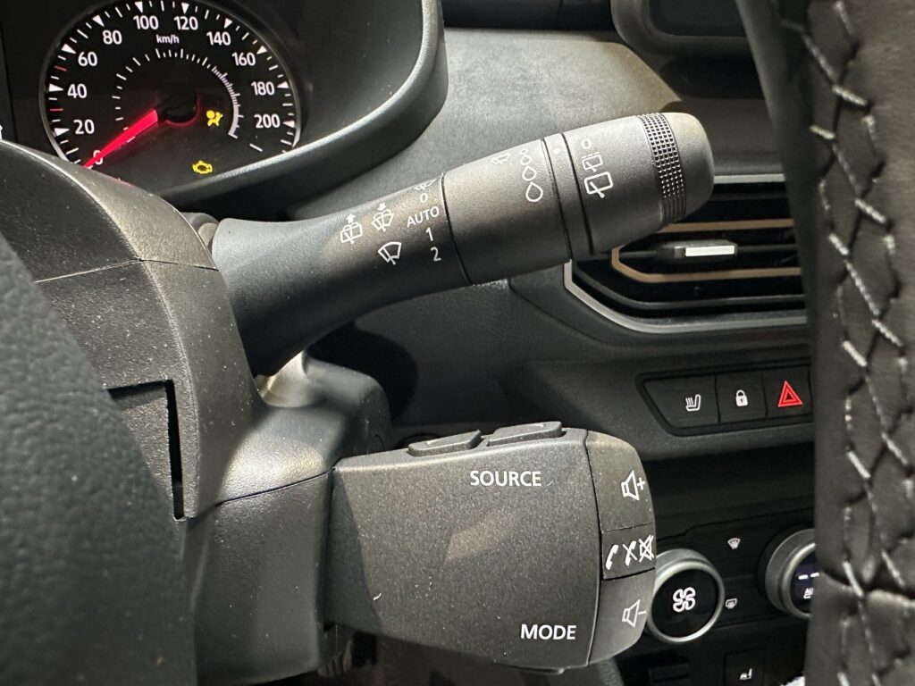 Dacia Jogger Exposé-Bild 41