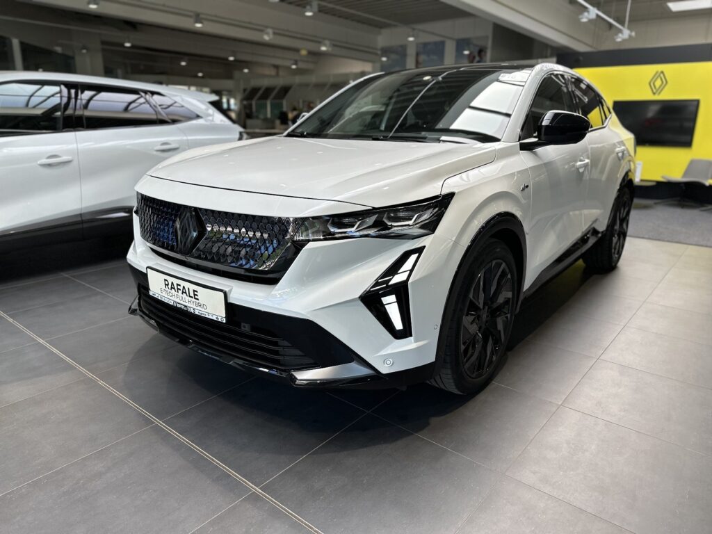 Renault Rafale Exposé-Bild 1