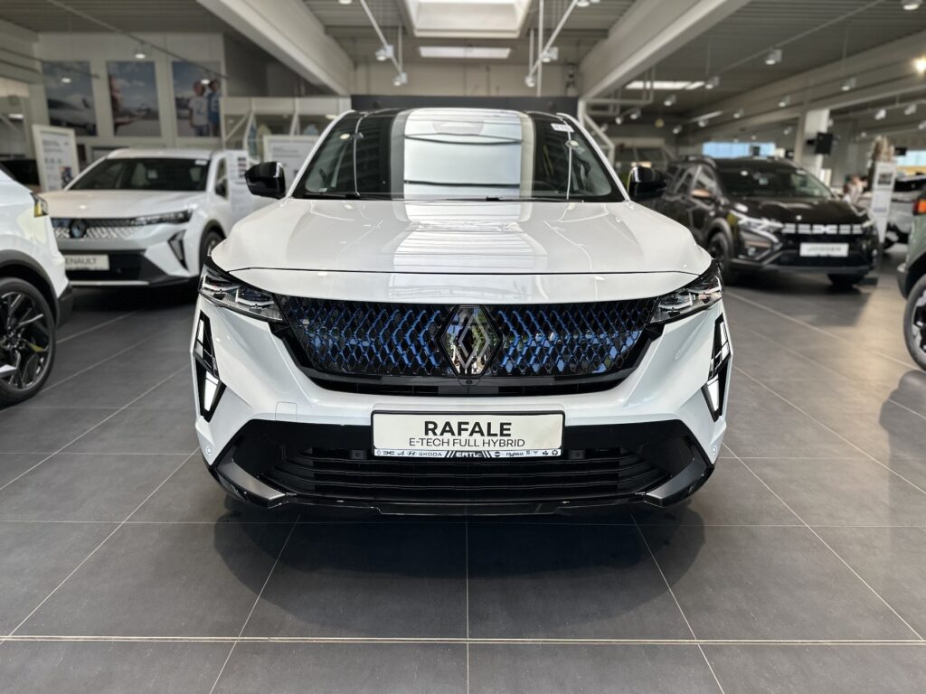 Renault Rafale Exposé-Bild 2