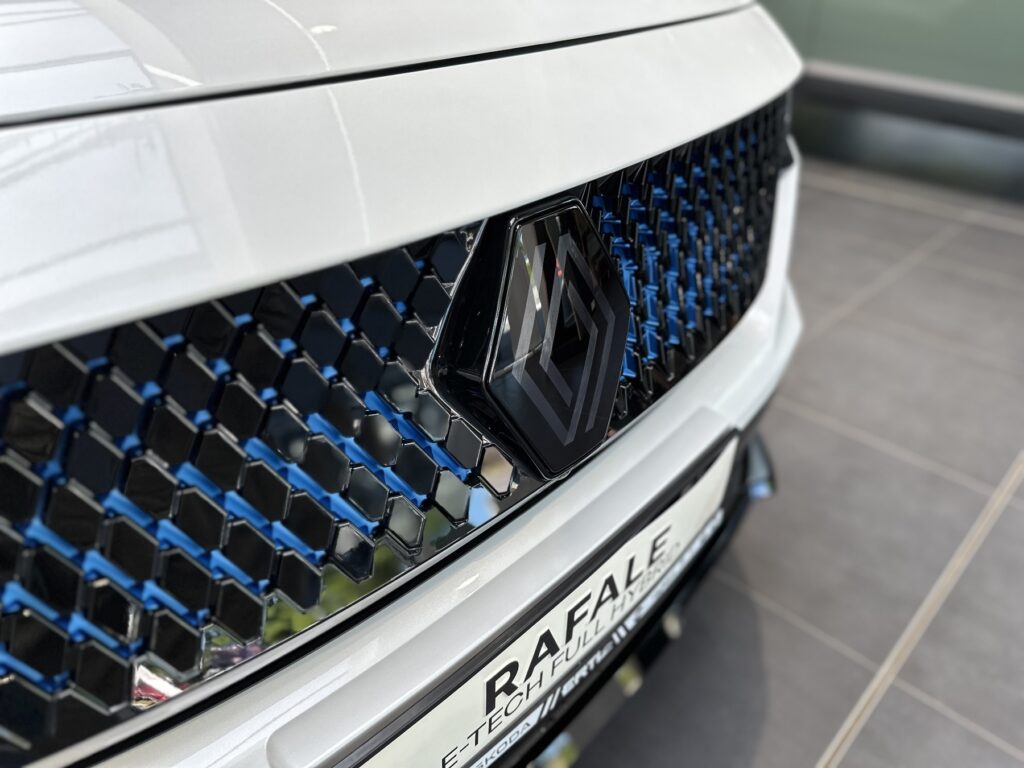 Renault Rafale Exposé-Bild 7