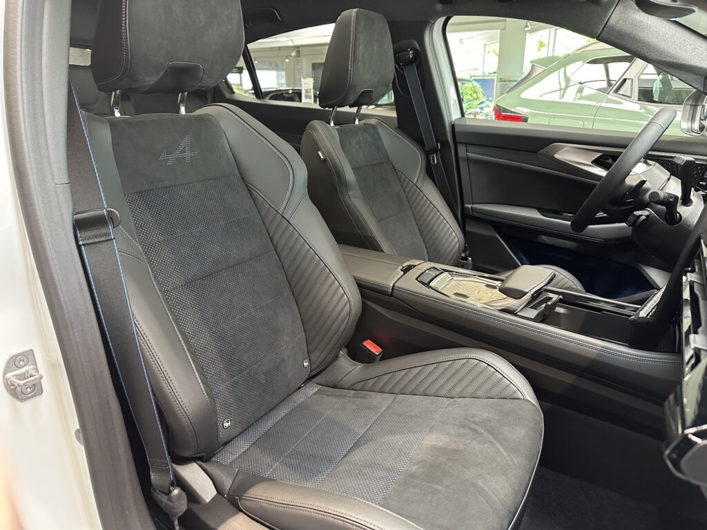 Renault Rafale Exposé-Bild 12