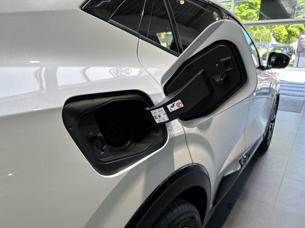 Renault Rafale Exposé-Bild 18