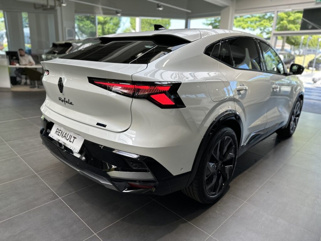 Renault Rafale Exposé-Bild 20