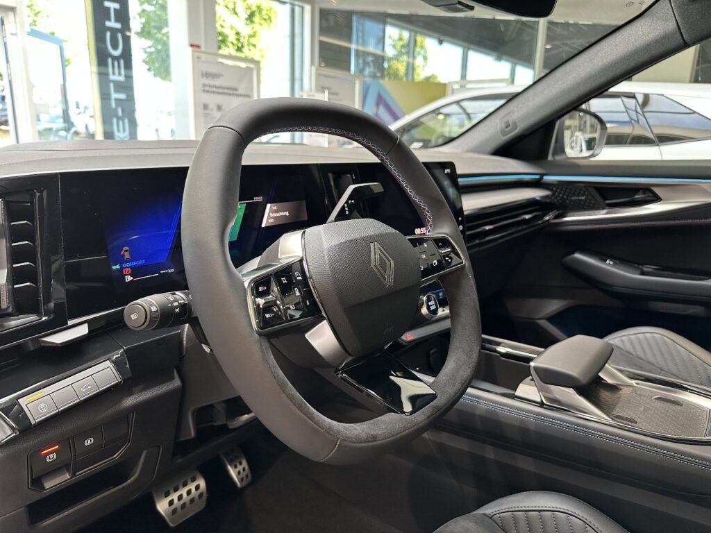 Renault Rafale Exposé-Bild 32