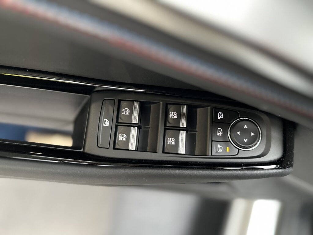 Renault Rafale Exposé-Bild 34