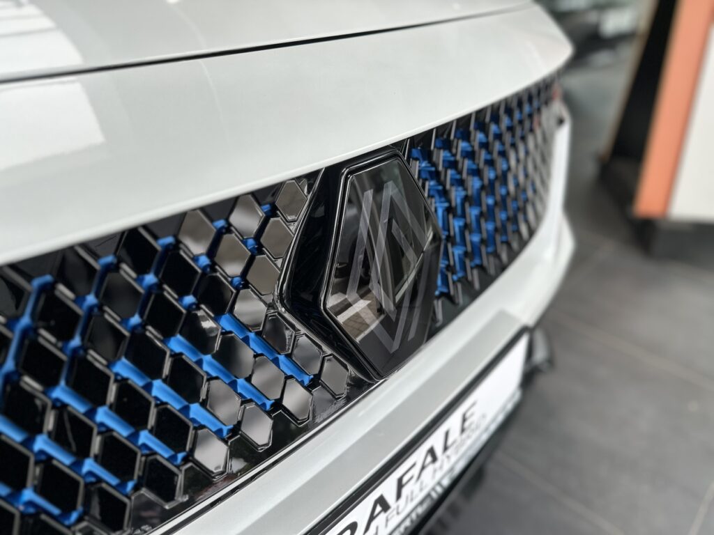 Renault Rafale Exposé-Bild 7