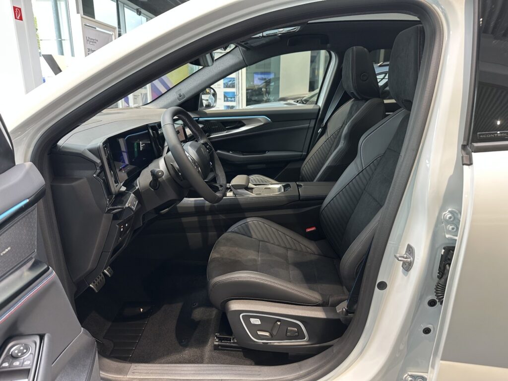 Renault Rafale Exposé-Bild 29