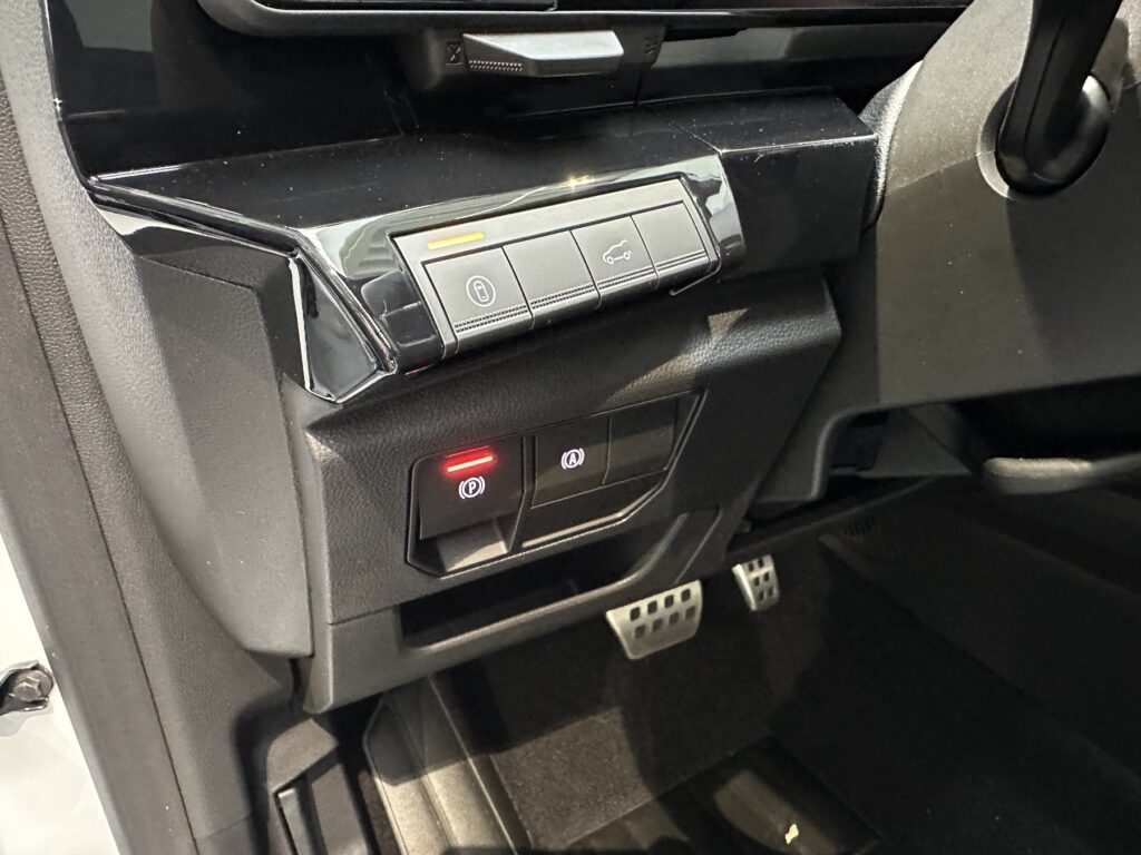 Renault Rafale Exposé-Bild 31