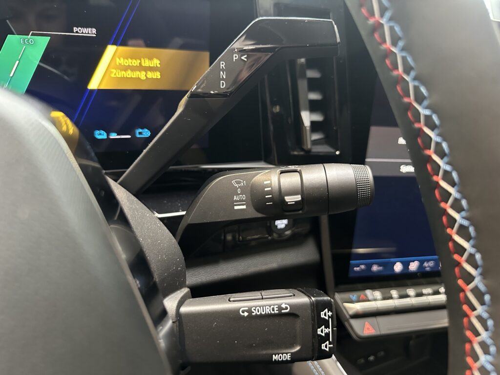 Renault Rafale Exposé-Bild 38