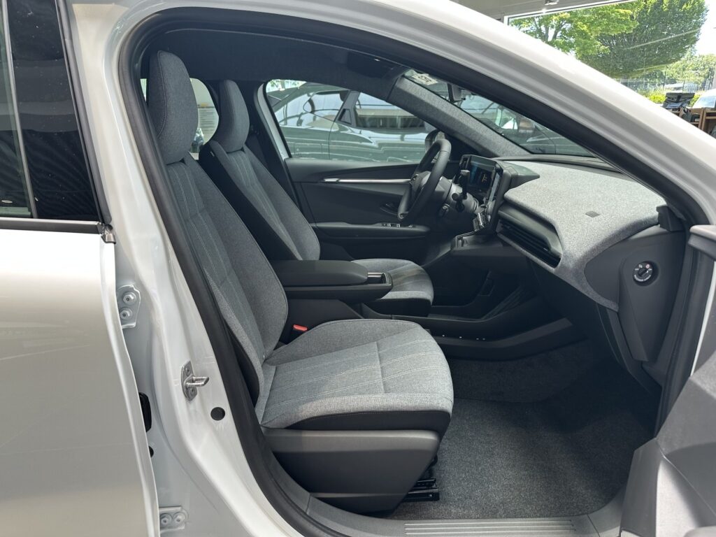 Renault Scenic E-TECH Exposé-Bild 10