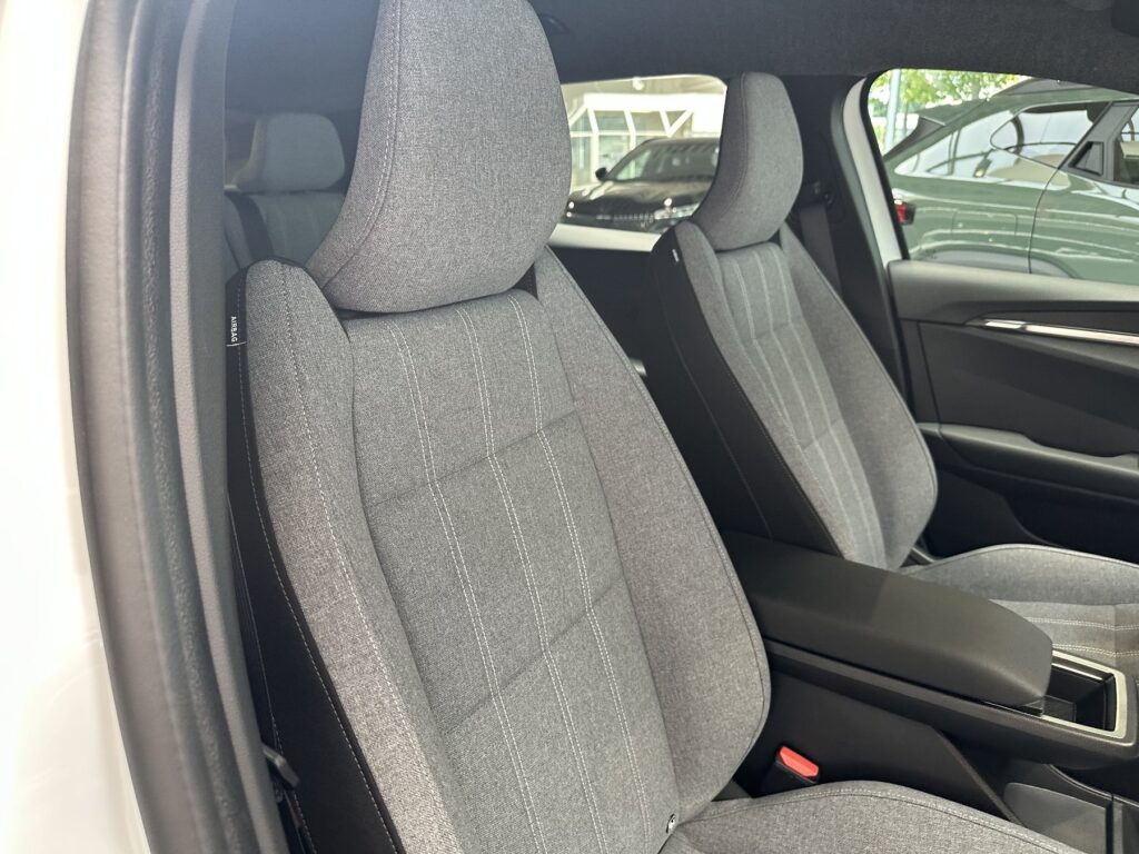 Renault Scenic E-TECH Exposé-Bild 14