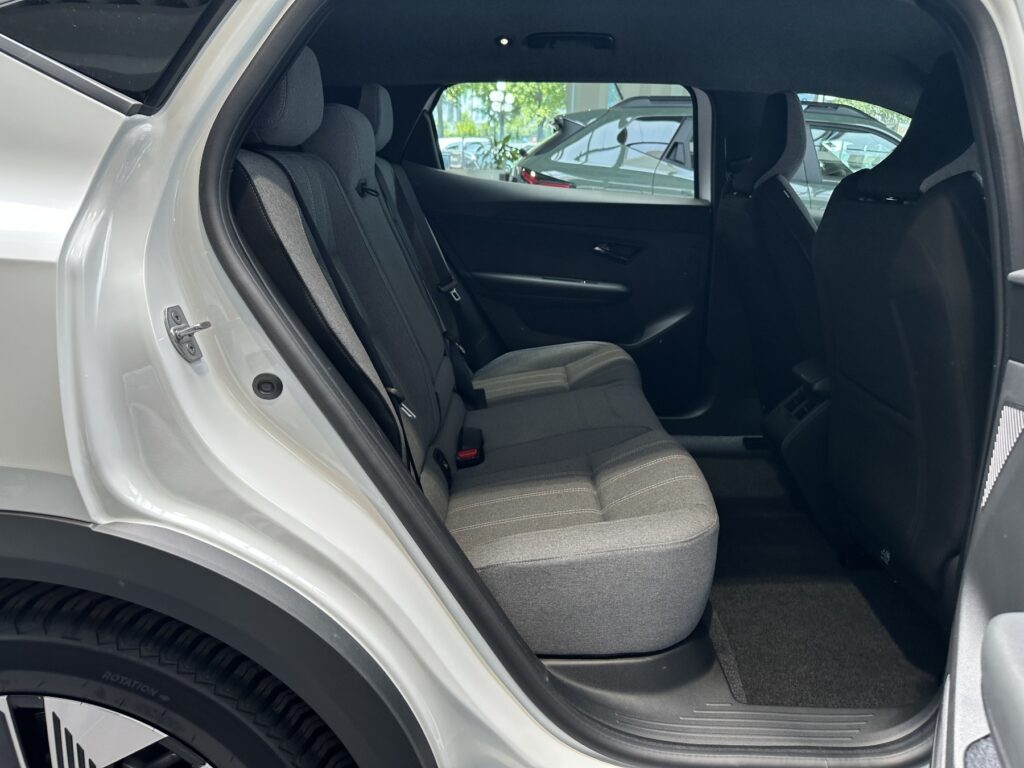 Renault Scenic E-TECH Exposé-Bild 15