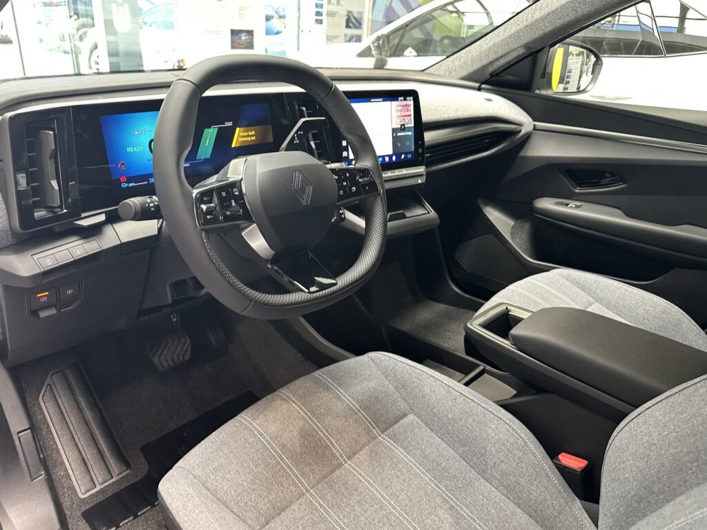Renault Scenic E-TECH Exposé-Bild 36