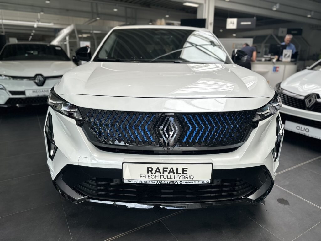 Renault Rafale Exposé-Bild 2