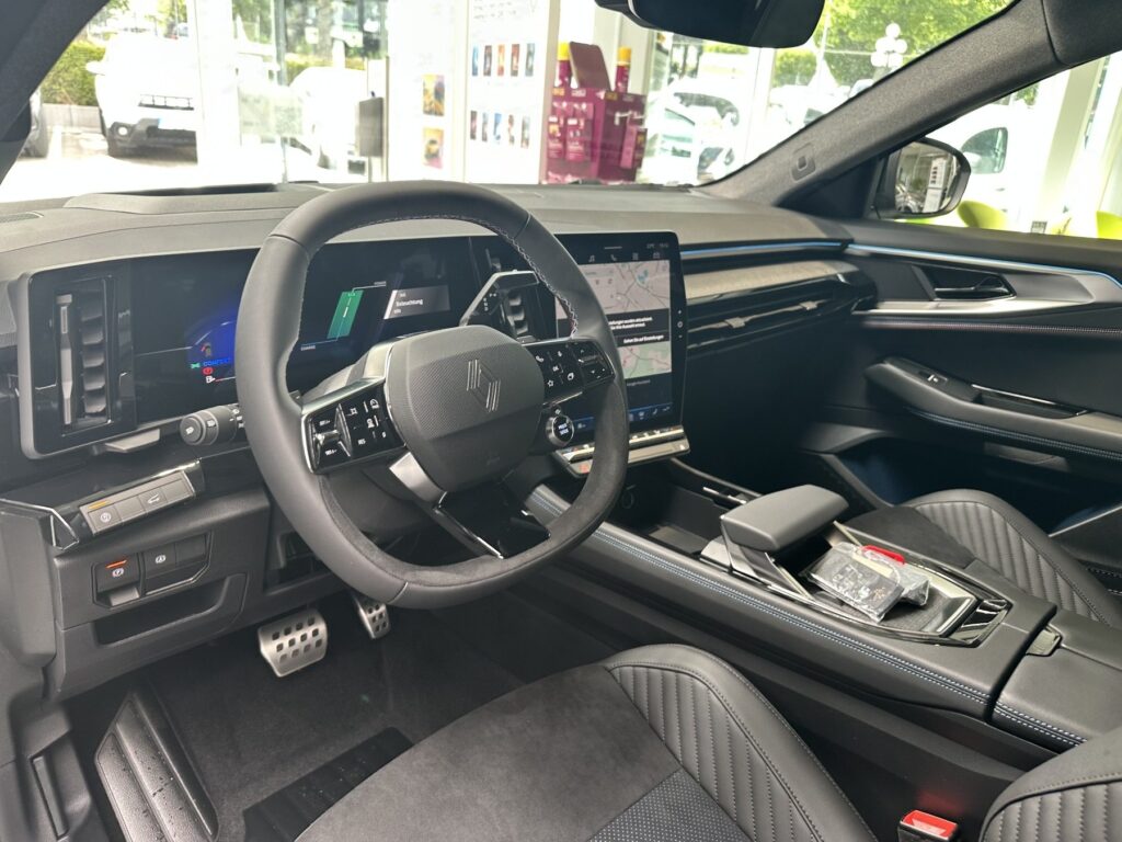 Renault Rafale Exposé-Bild 38