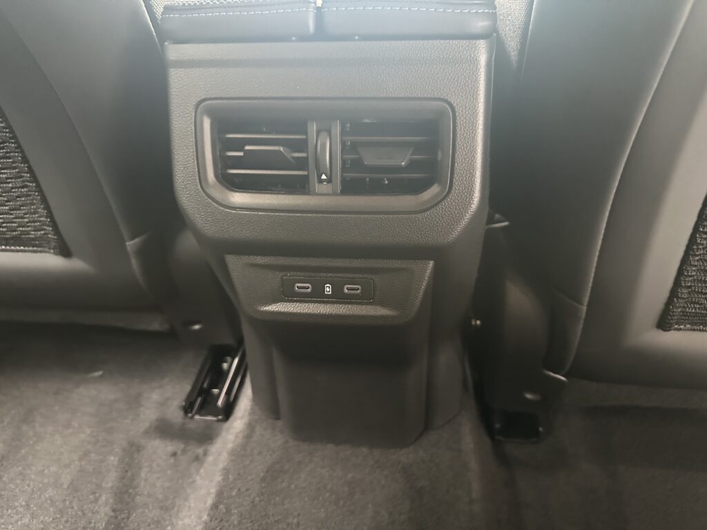 Renault Rafale Exposé-Bild 20