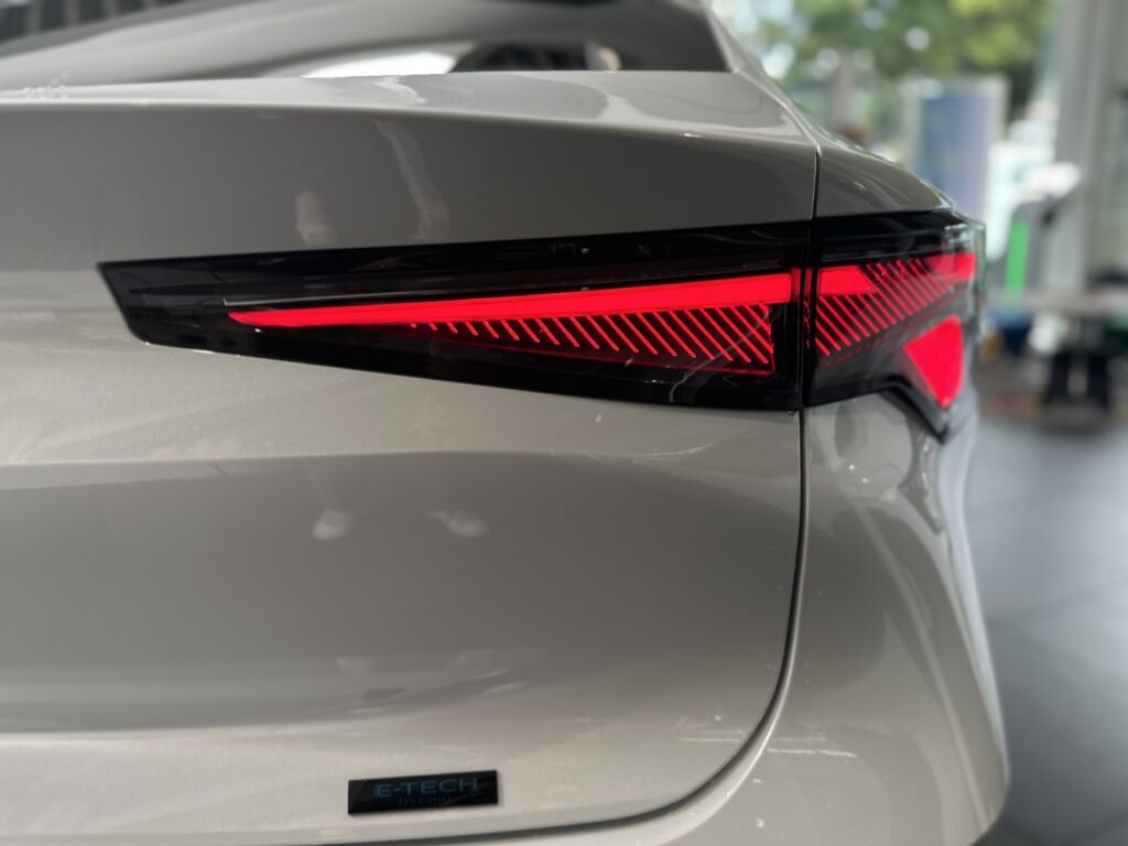 Renault Rafale Exposé-Bild 26