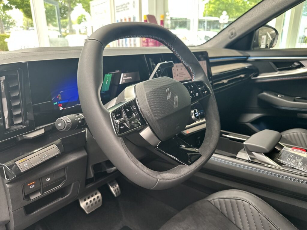 Renault Rafale Exposé-Bild 39