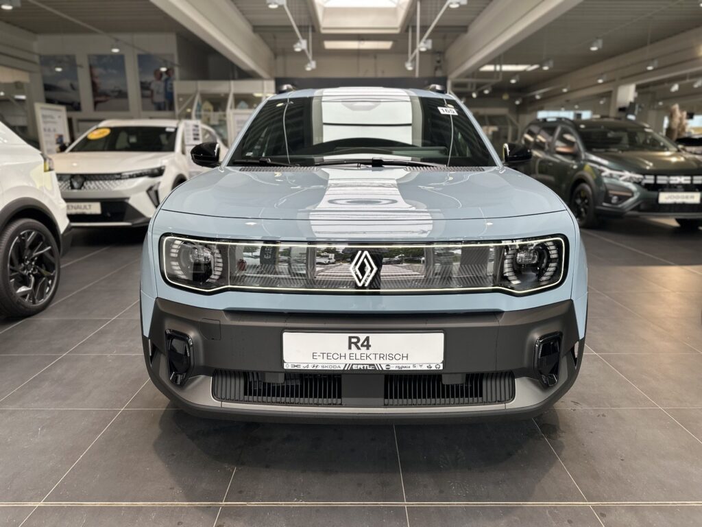 Renault R 4 Exposé-Bild 2