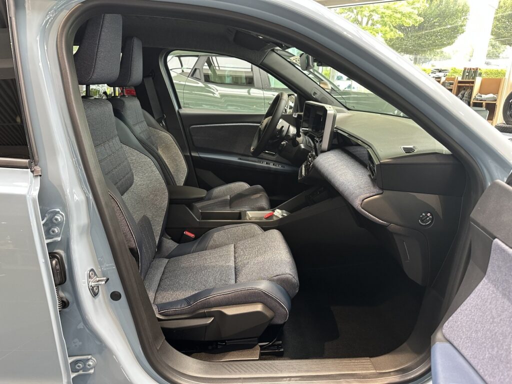 Renault R 4 Exposé-Bild 8