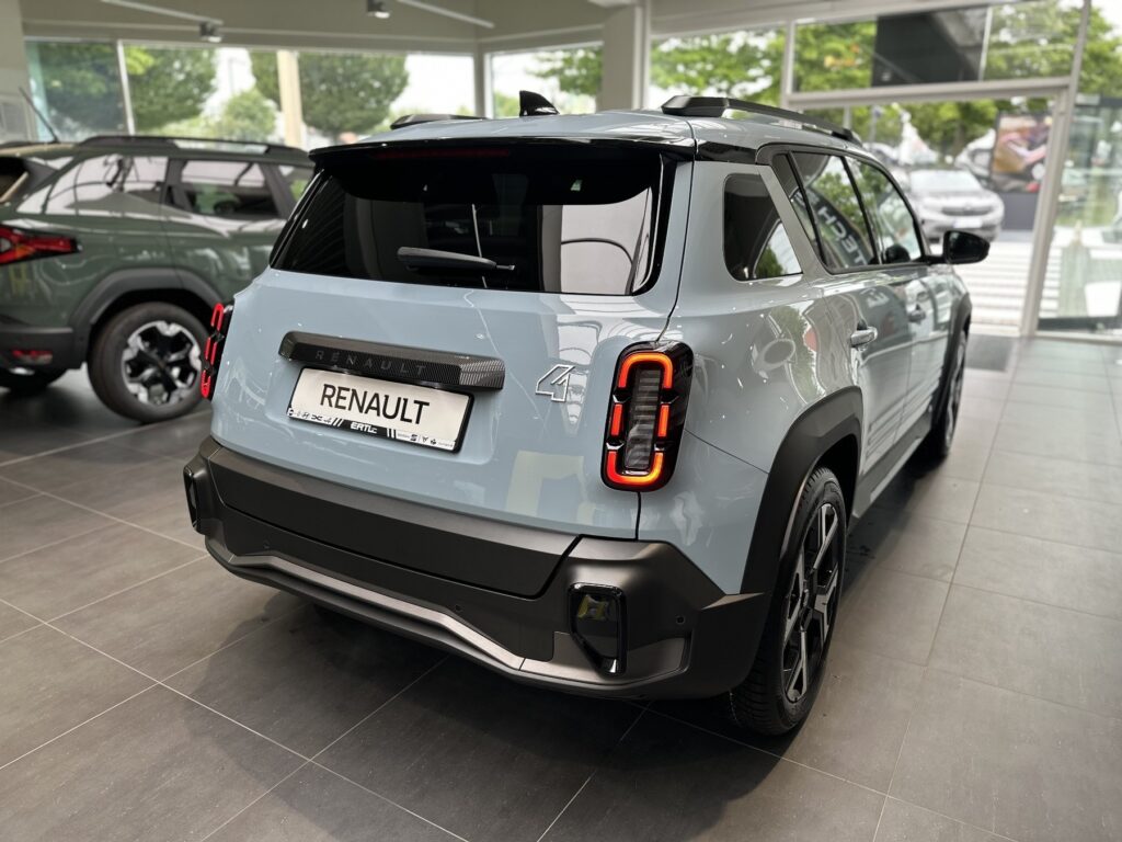 Renault R 4 Exposé-Bild 17