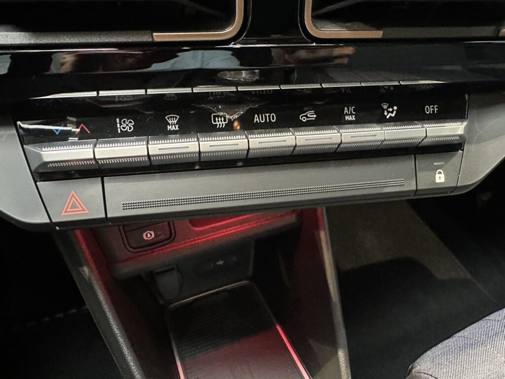 Renault R 4 Exposé-Bild 43