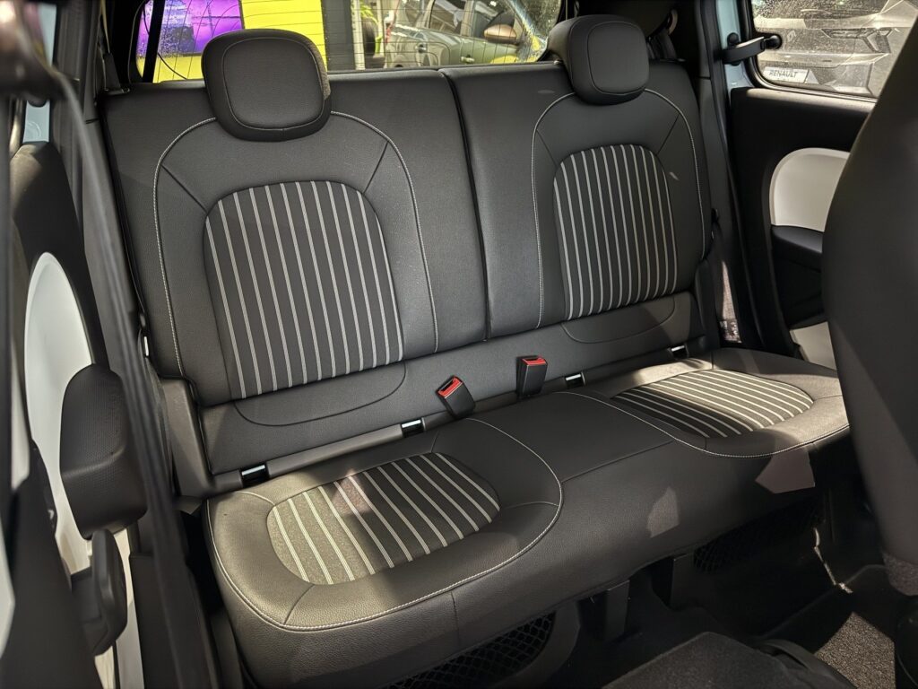 Renault Twingo Exposé-Bild 10