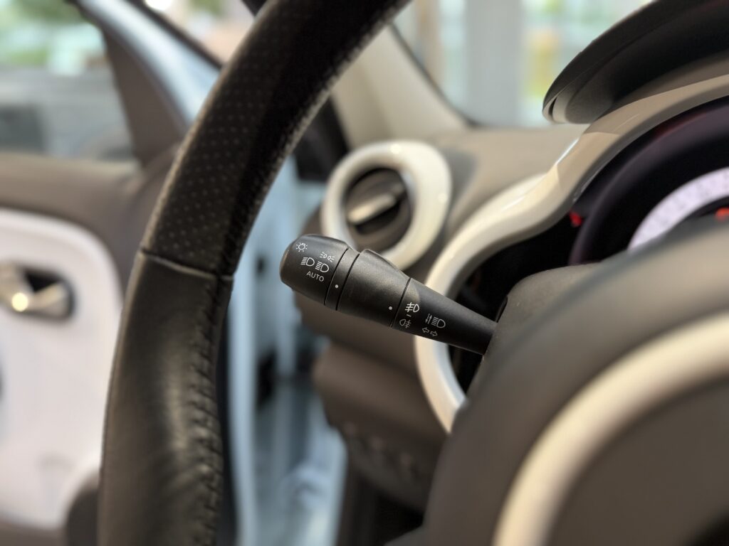 Renault Twingo Exposé-Bild 22