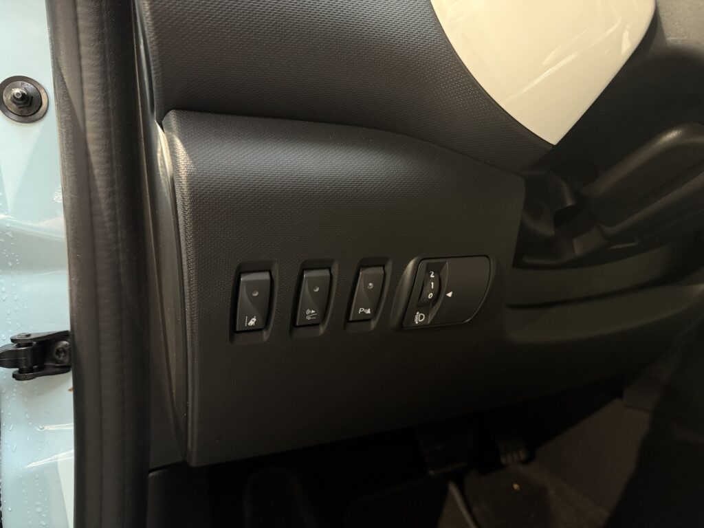 Renault Twingo Exposé-Bild 26