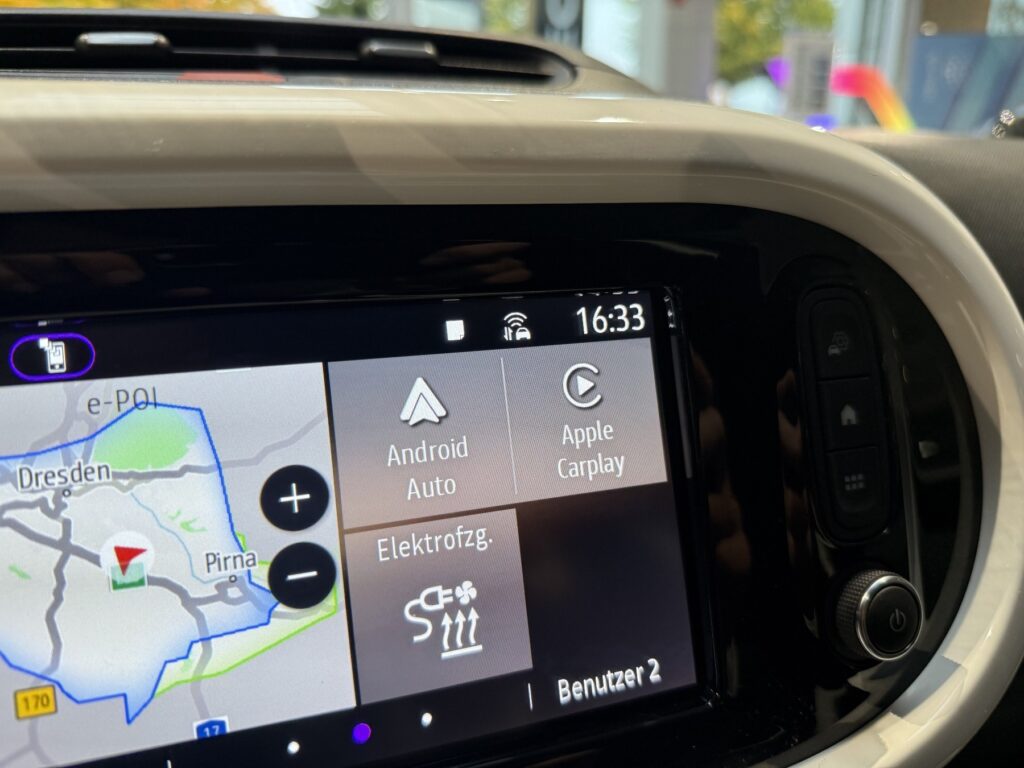 Renault Twingo Exposé-Bild 34