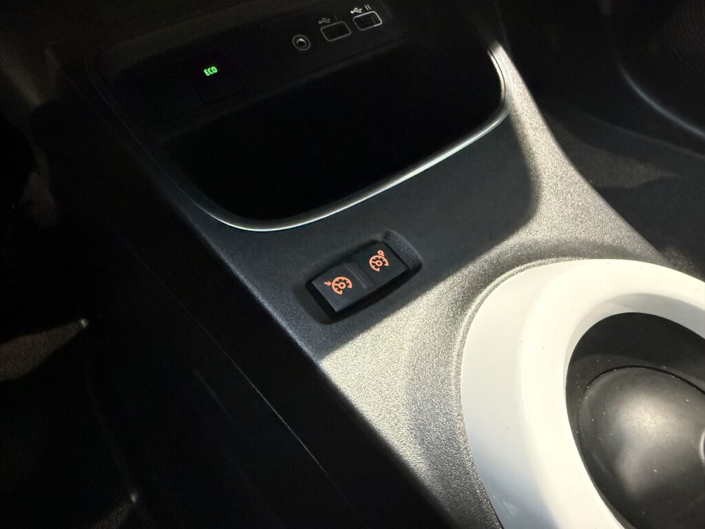 Renault Twingo Exposé-Bild 39