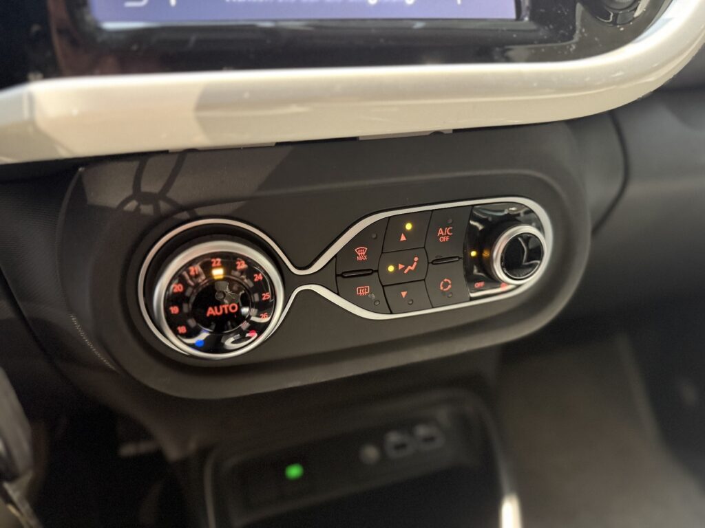 Renault Twingo Exposé-Bild 41