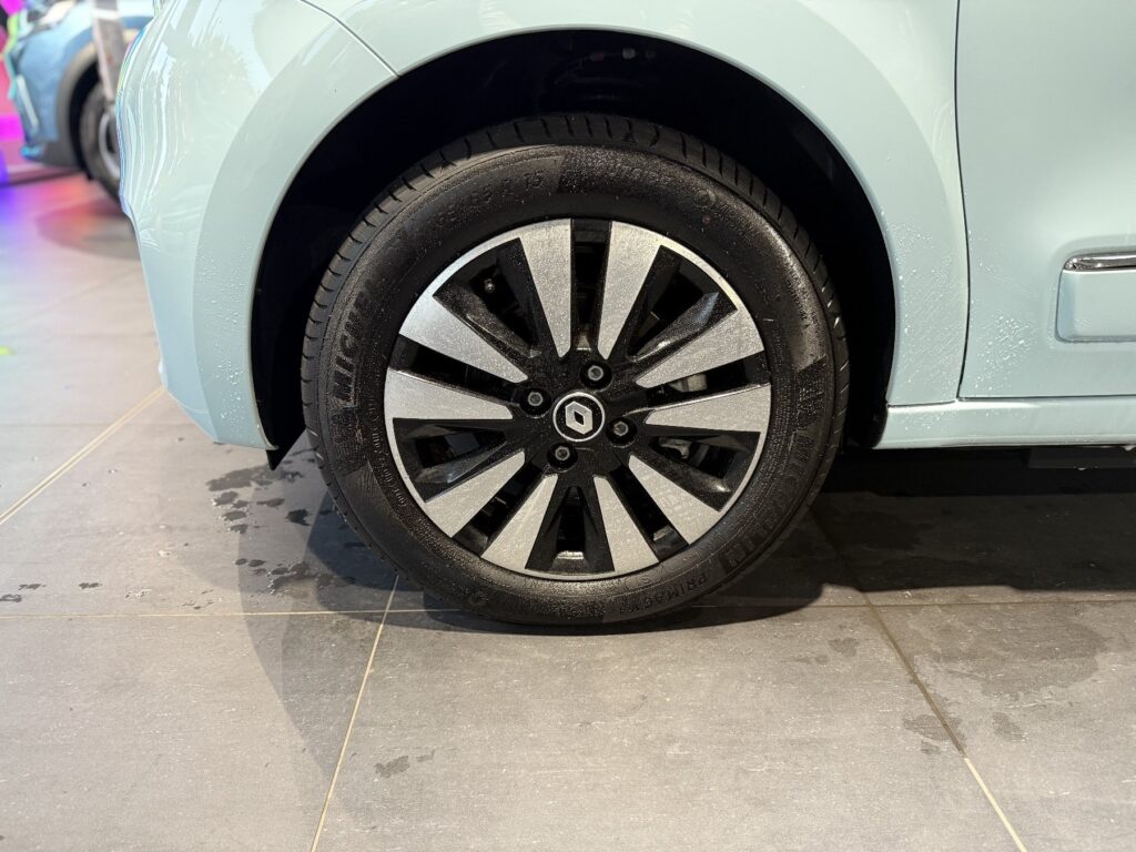 Renault Twingo Exposé-Bild 50