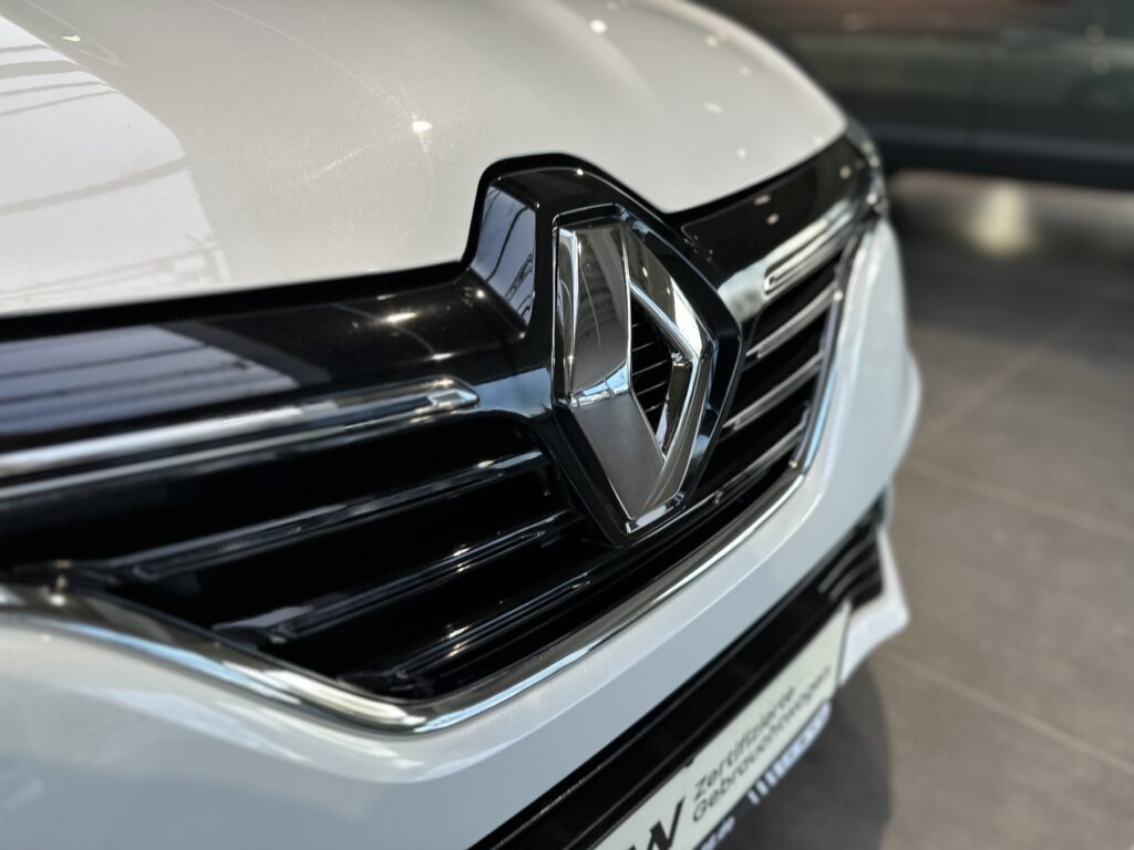 Renault Megane Exposé-Bild 6