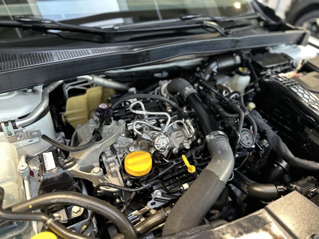 Renault Megane Exposé-Bild 8