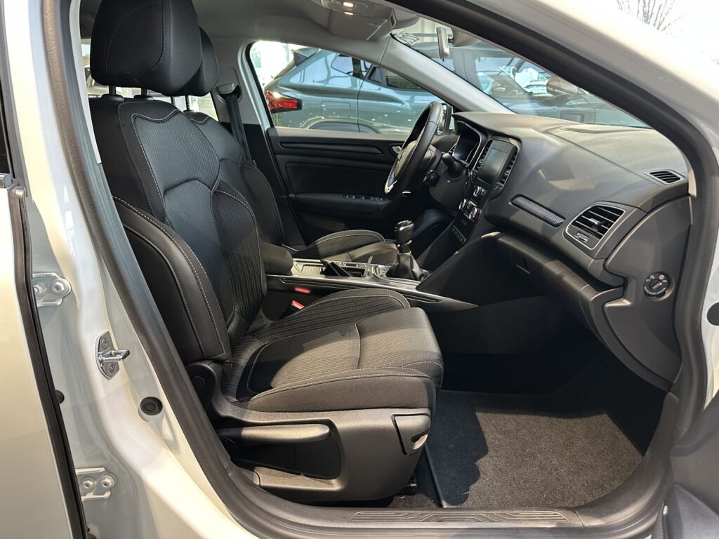 Renault Megane Exposé-Bild 10