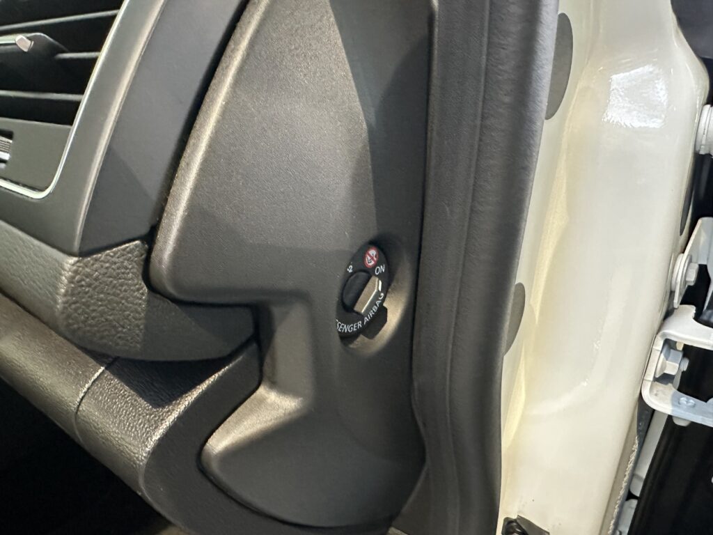 Renault Megane Exposé-Bild 12