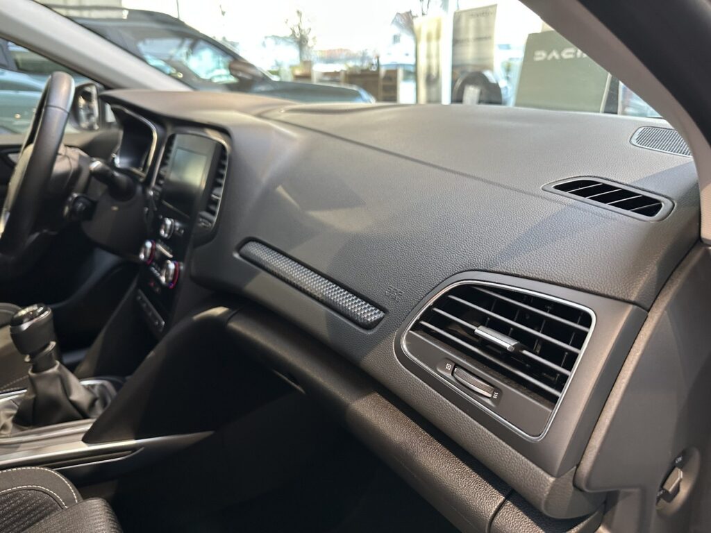 Renault Megane Exposé-Bild 13