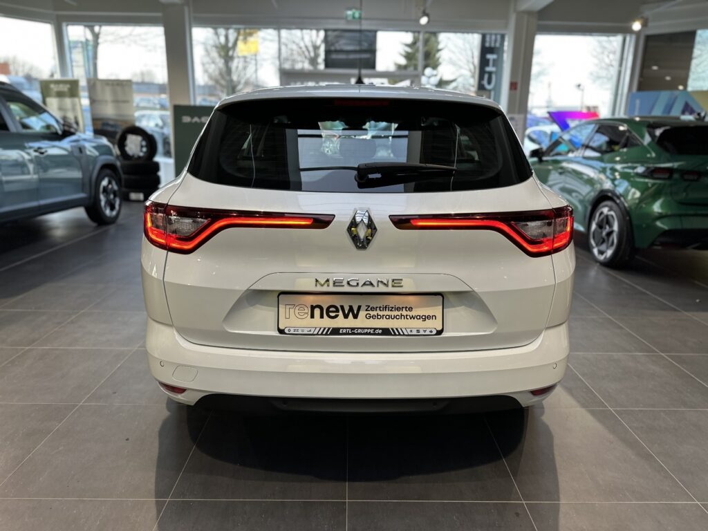 Renault Megane Exposé-Bild 19