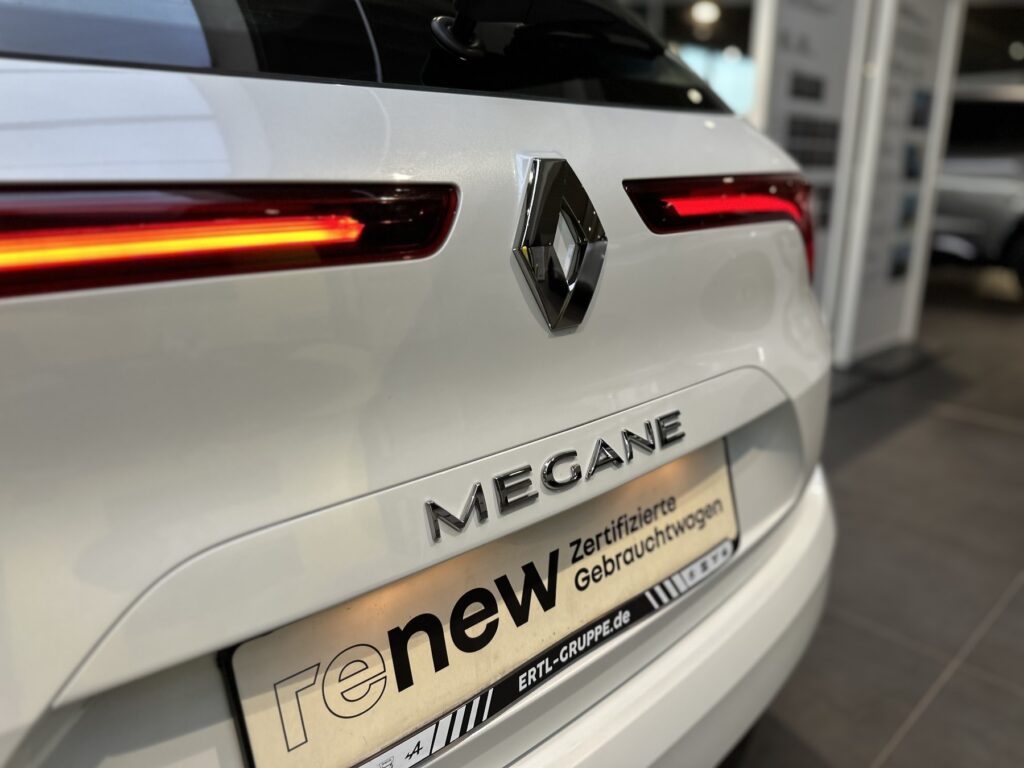 Renault Megane Exposé-Bild 21