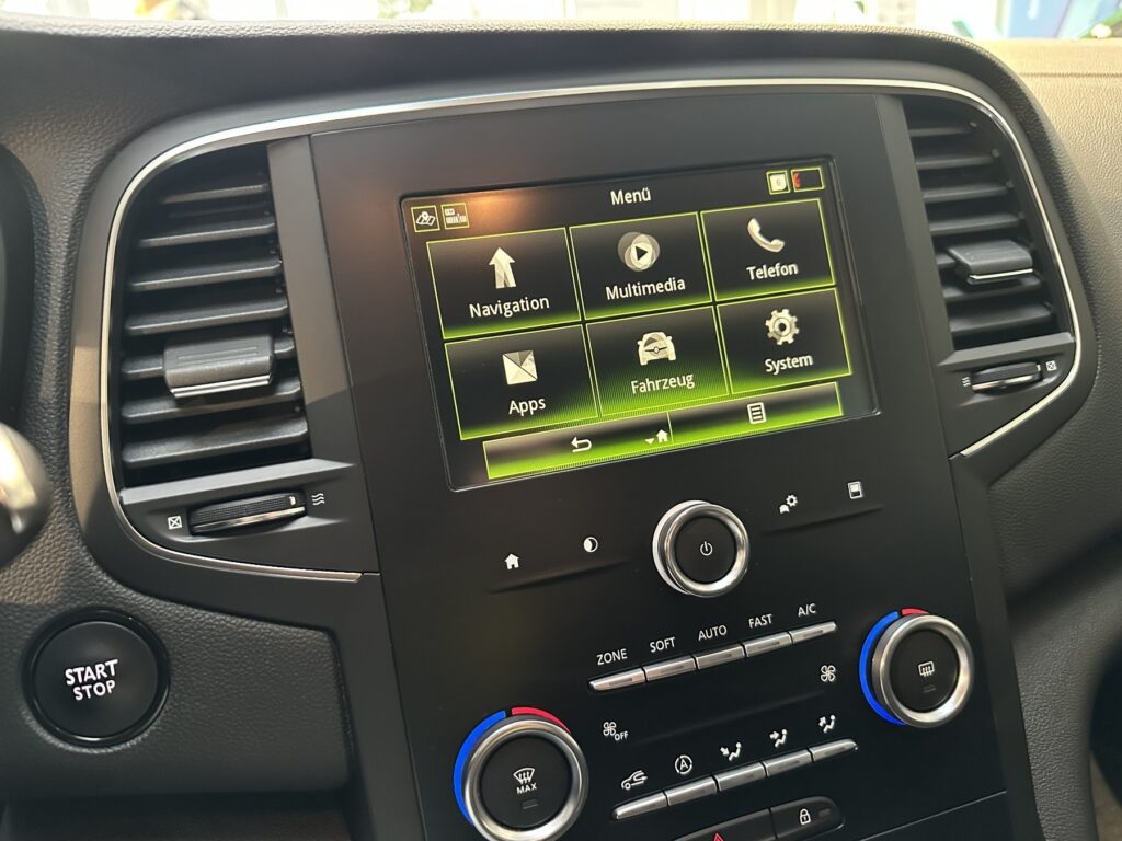 Renault Megane Exposé-Bild 38