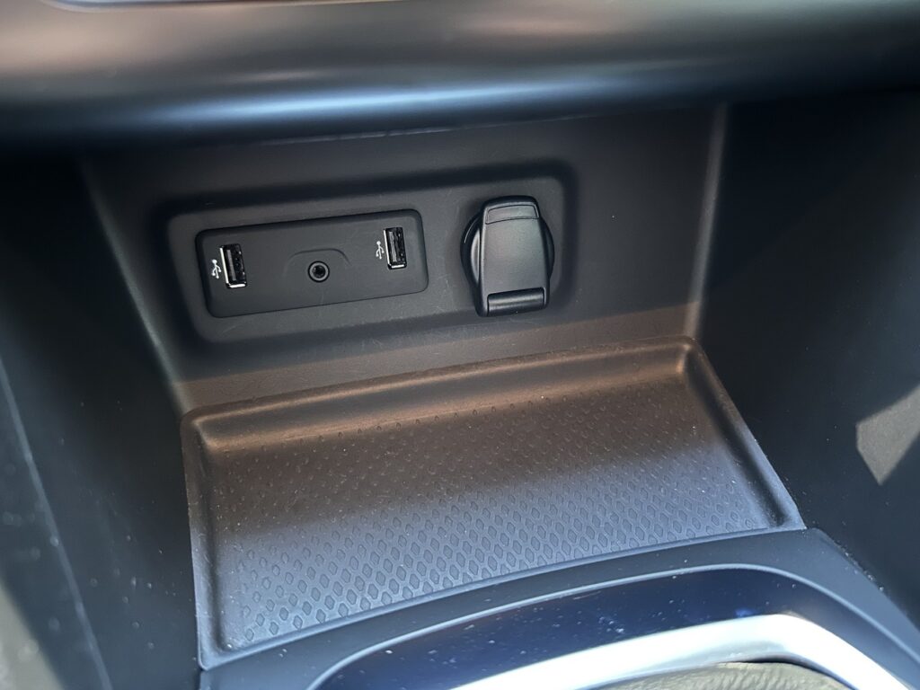 Renault Megane Exposé-Bild 42