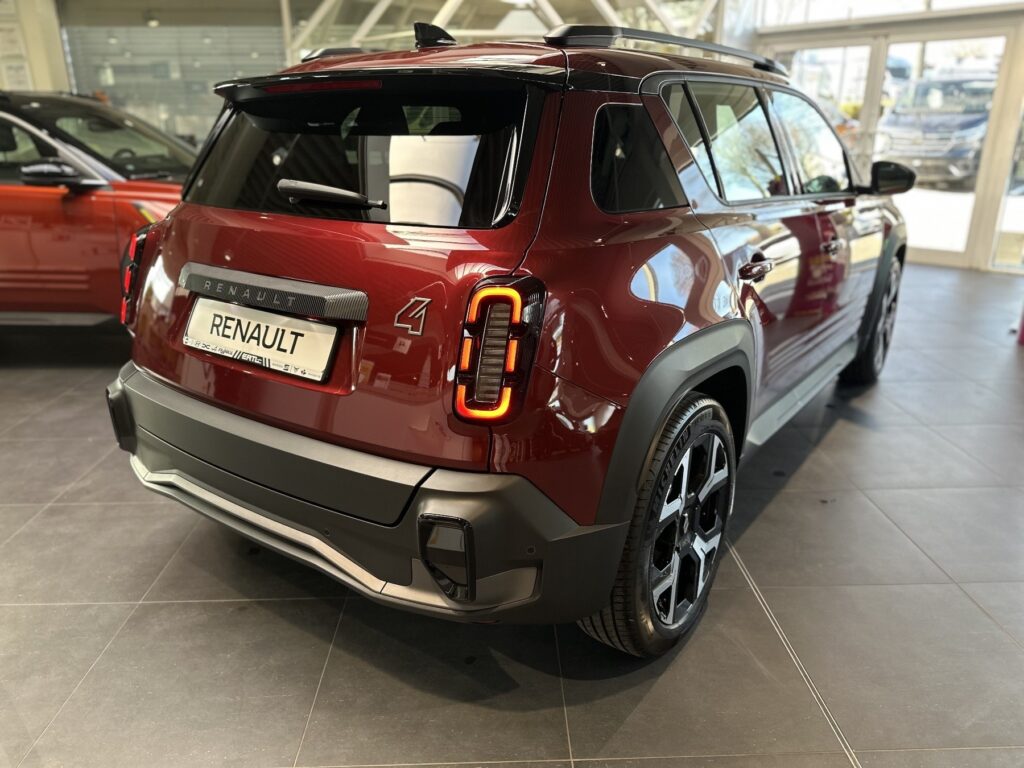 Renault R 4 Exposé-Bild 10