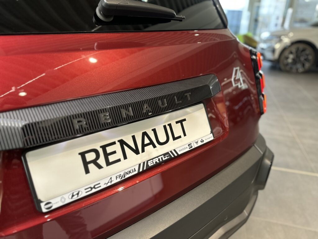 Renault R 4 Exposé-Bild 14