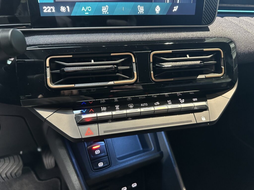 Renault R 4 Exposé-Bild 42