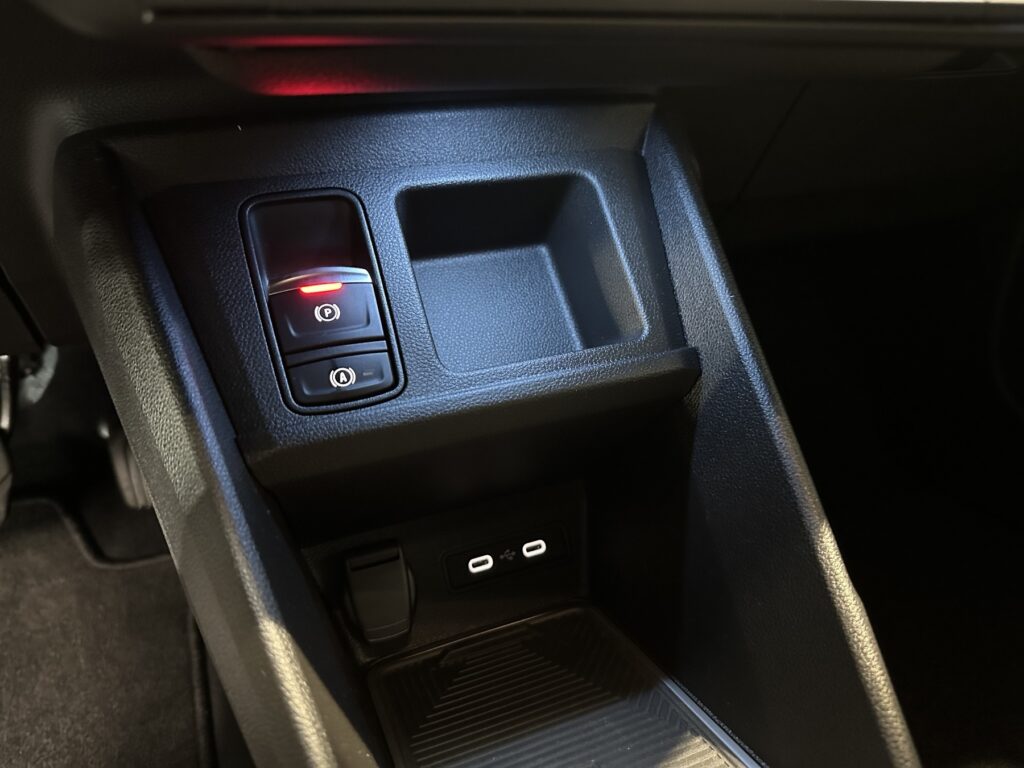 Renault R 4 Exposé-Bild 43