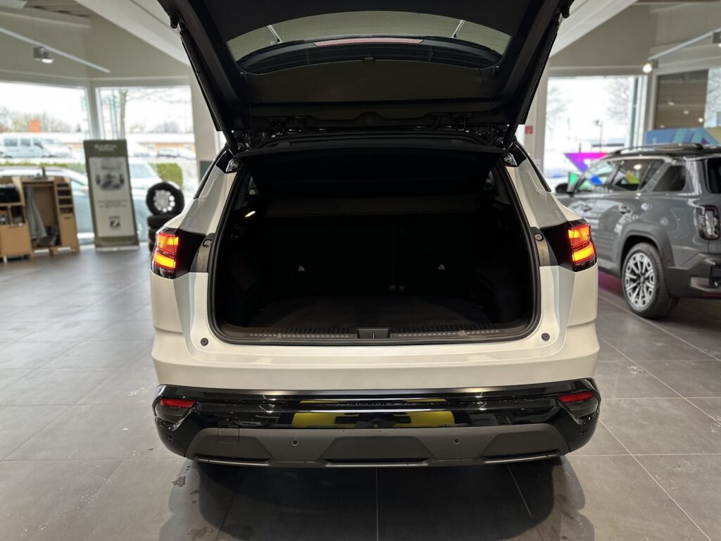 Renault Austral Exposé-Bild 46